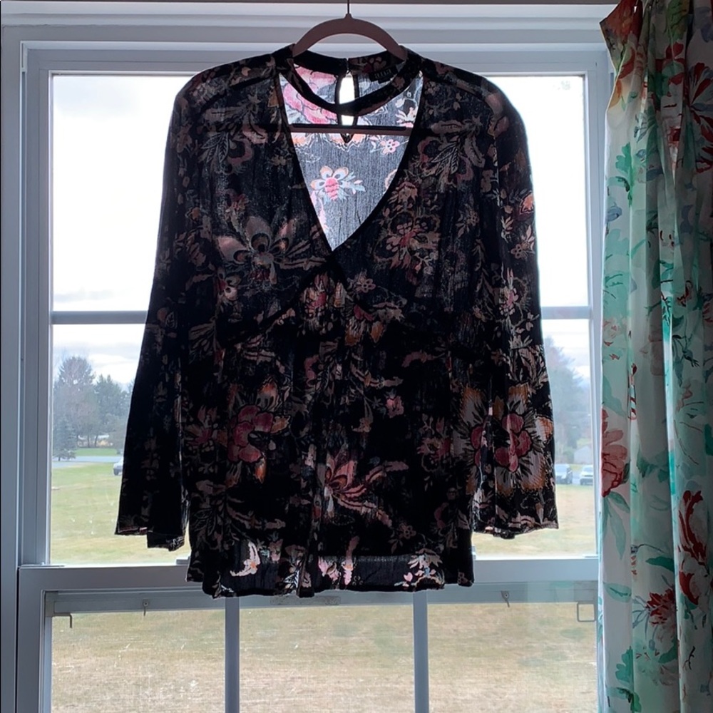High neckline top